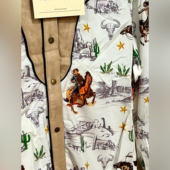 Delila Texas Western Tan & White Button Down Shirt w/ Cactus, Horses & Cowboys - Picture 2 of 9